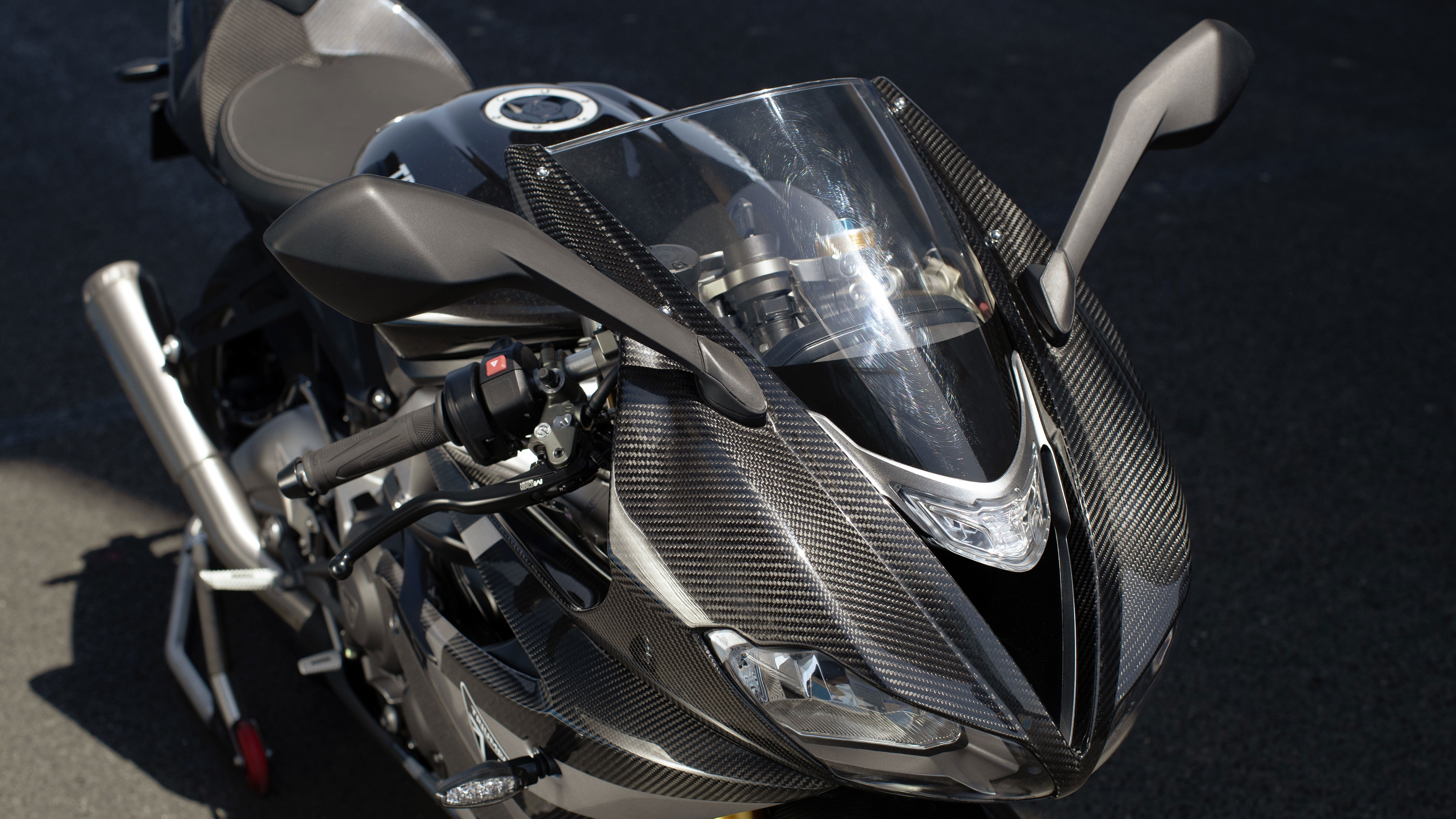 Triumph Daytona 765